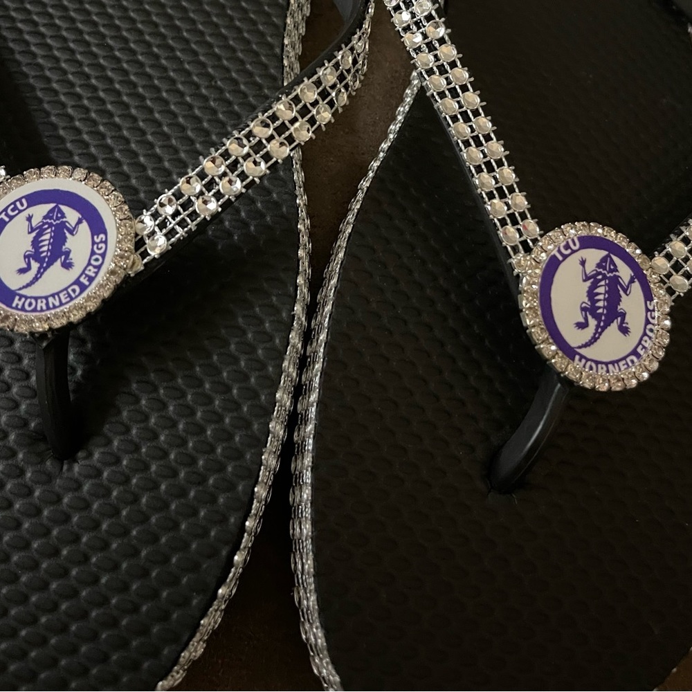 TCU flip flops